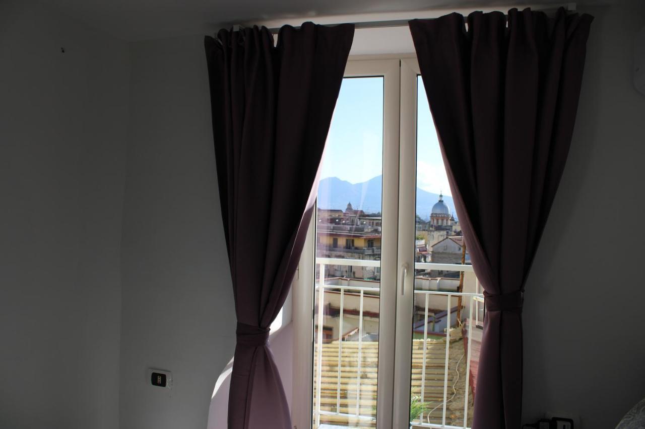 Montesanto 77 Casa Panoramica Al Centro Storico Apartment Napoli Bagian luar foto