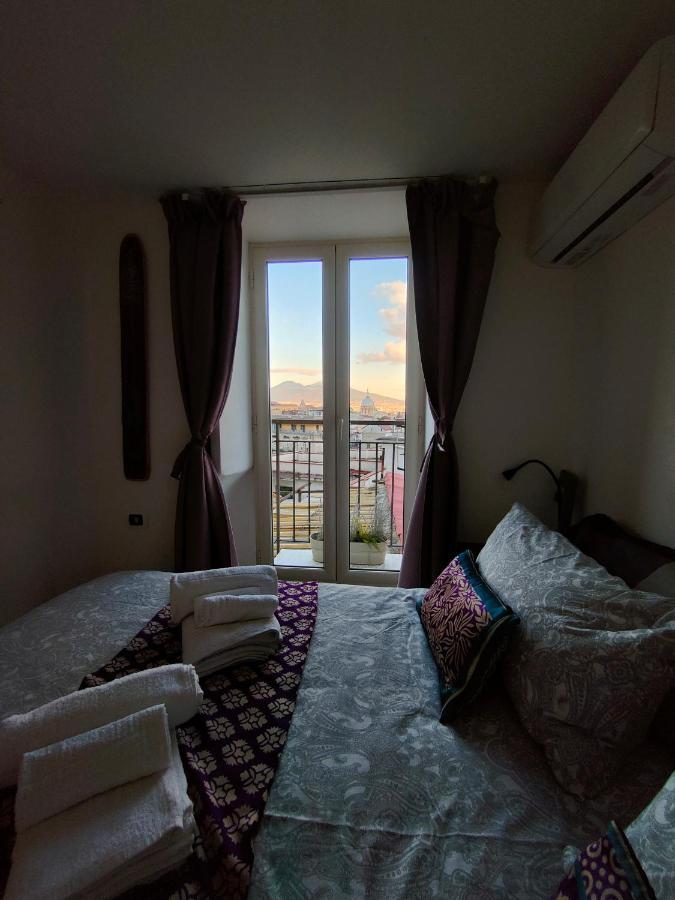 Montesanto 77 Casa Panoramica Al Centro Storico Apartment Napoli Bagian luar foto