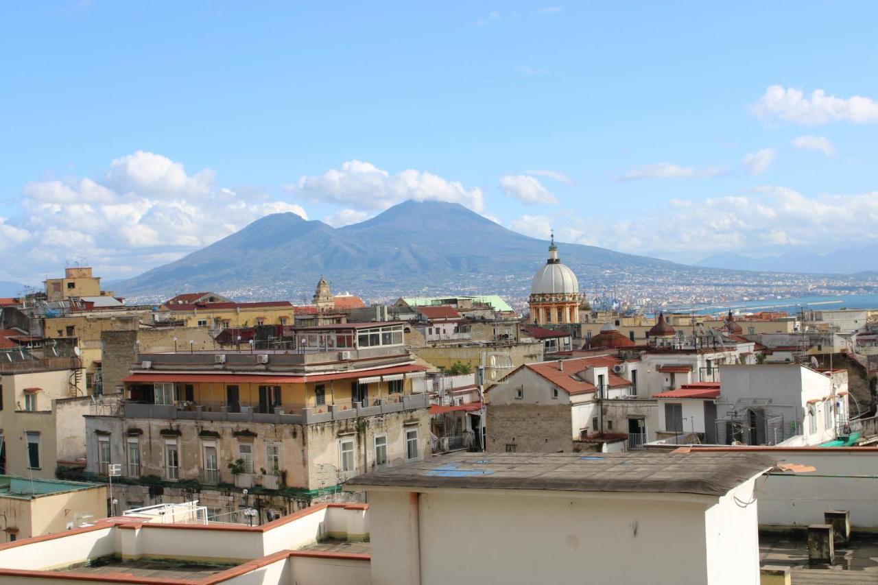 Montesanto 77 Casa Panoramica Al Centro Storico Apartment Napoli Bagian luar foto
